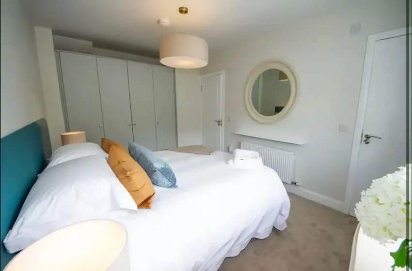 DIY SOS Bray: bedroom with fitted cupboards