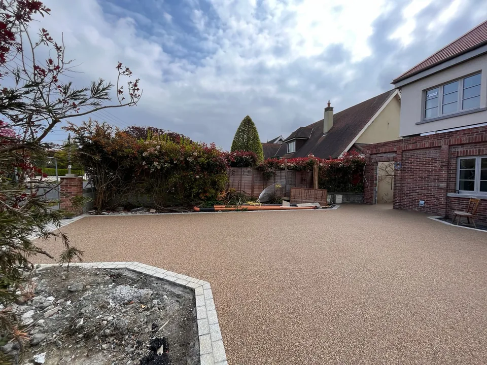 Designer Gardens & Driveways resin driveways & surfacing – project photograph 10