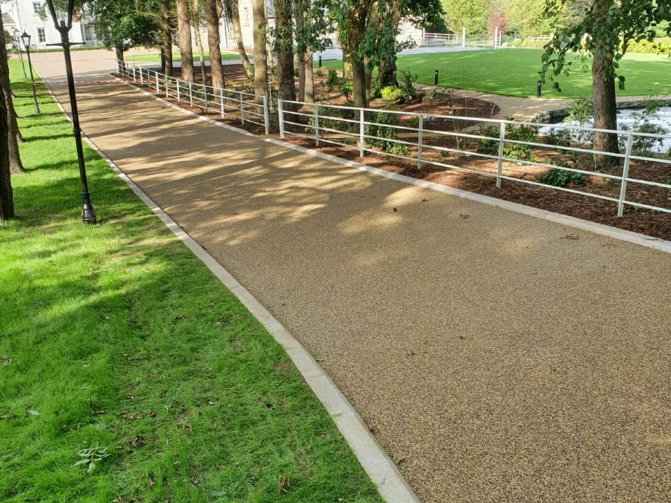 Designer Gardens & Driveways resin driveways & surfacing – project photograph 15