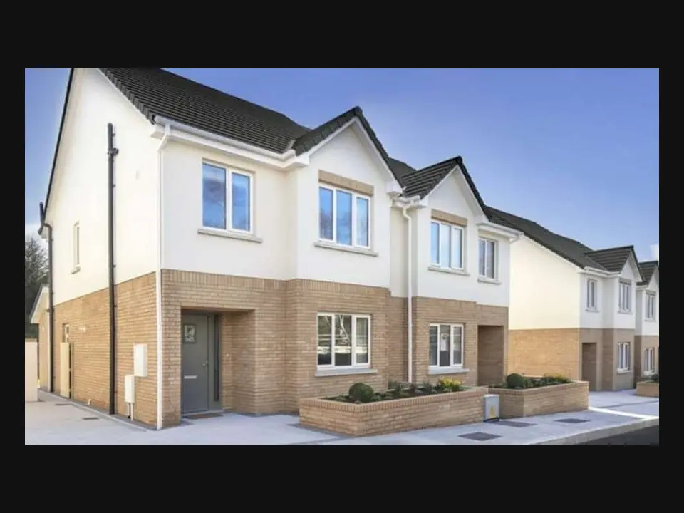Hugh Courtney Ltd Whitethorn residential development