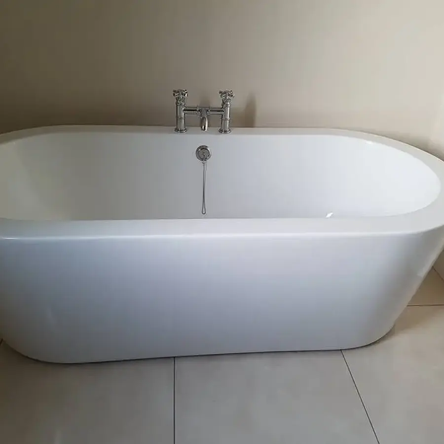 Completed freestanding bath installation
